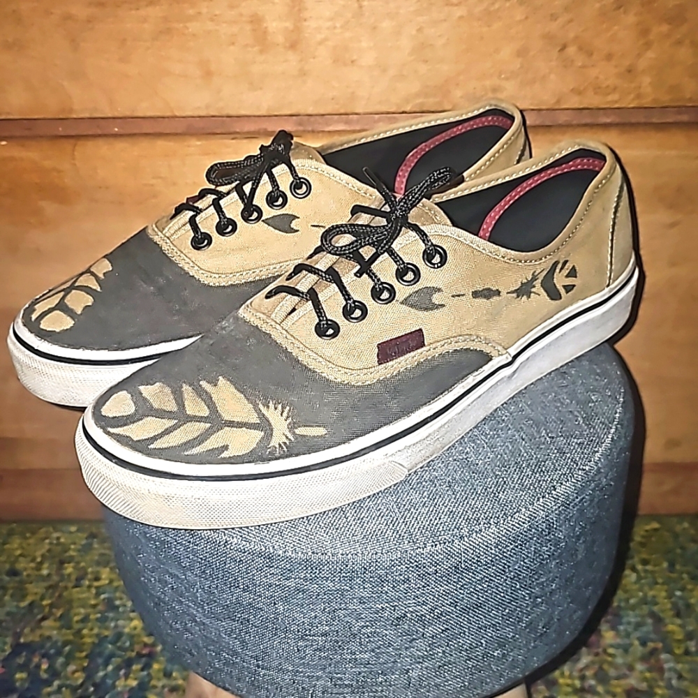 Vans Unisex Custom Art Canvas Deck Shoes | Mens 9 , Women's 10.5